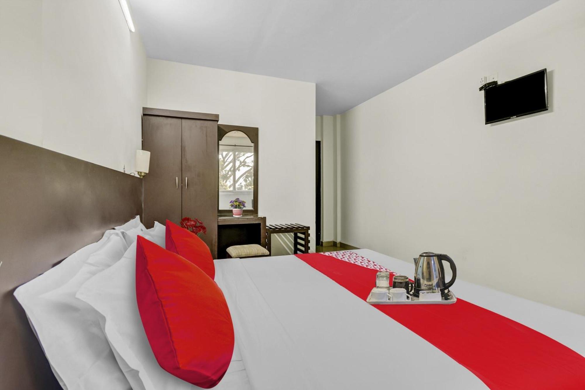 Hotel O Kalapurackal Residency テッカディ エクステリア 写真