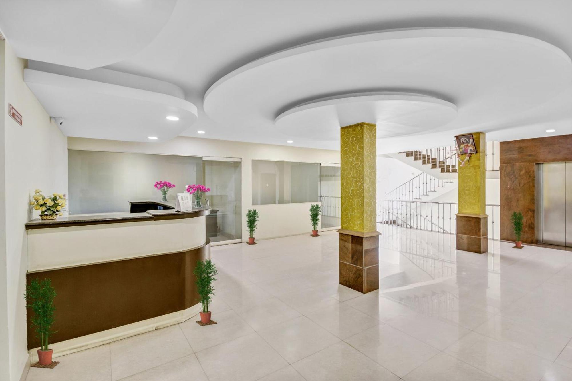 Hotel O Kalapurackal Residency テッカディ エクステリア 写真
