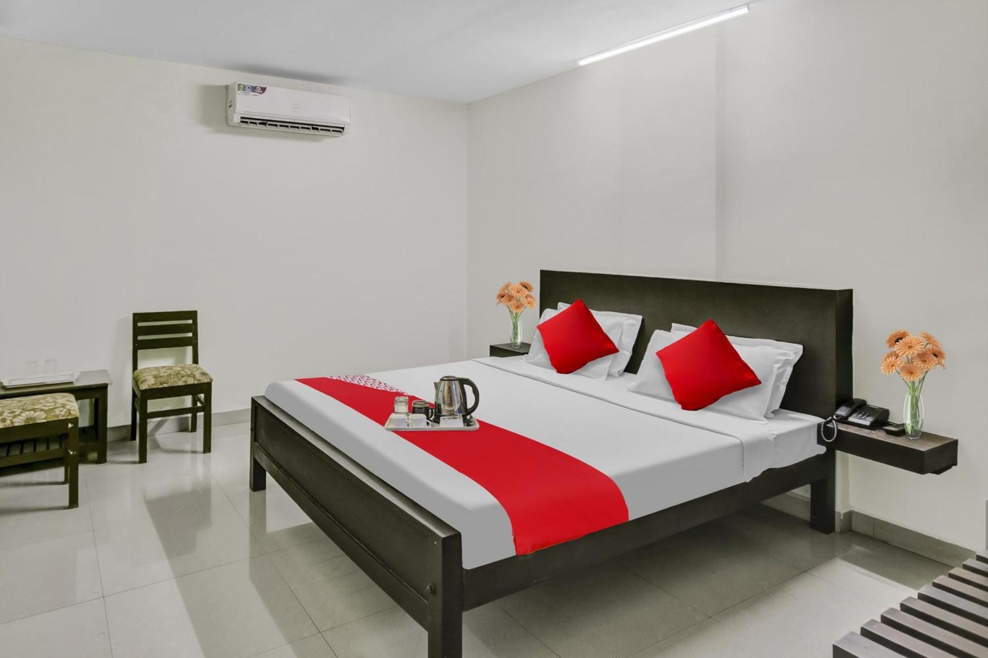 Hotel O Kalapurackal Residency テッカディ エクステリア 写真