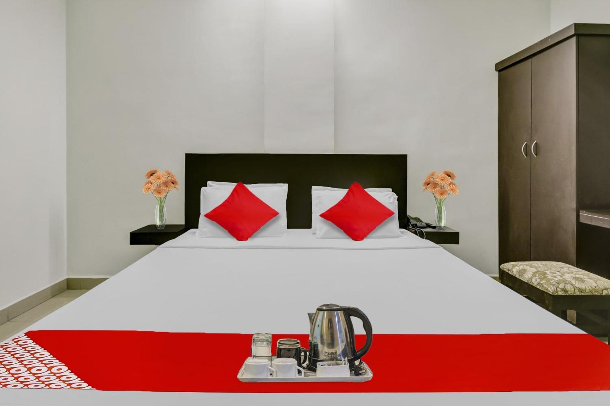 Hotel O Kalapurackal Residency テッカディ エクステリア 写真
