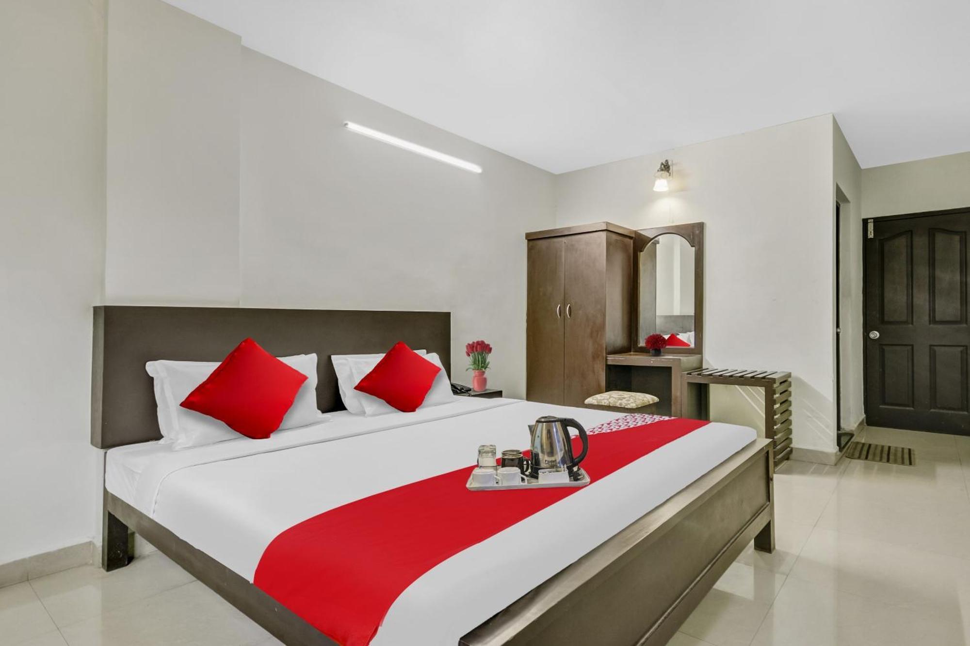 Hotel O Kalapurackal Residency テッカディ エクステリア 写真